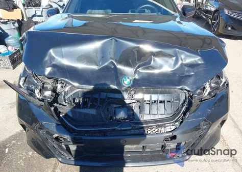 2025 BMW I5 xDrive40 z USA, uszkodzony, nr VIN WBY13HG08SCS85644